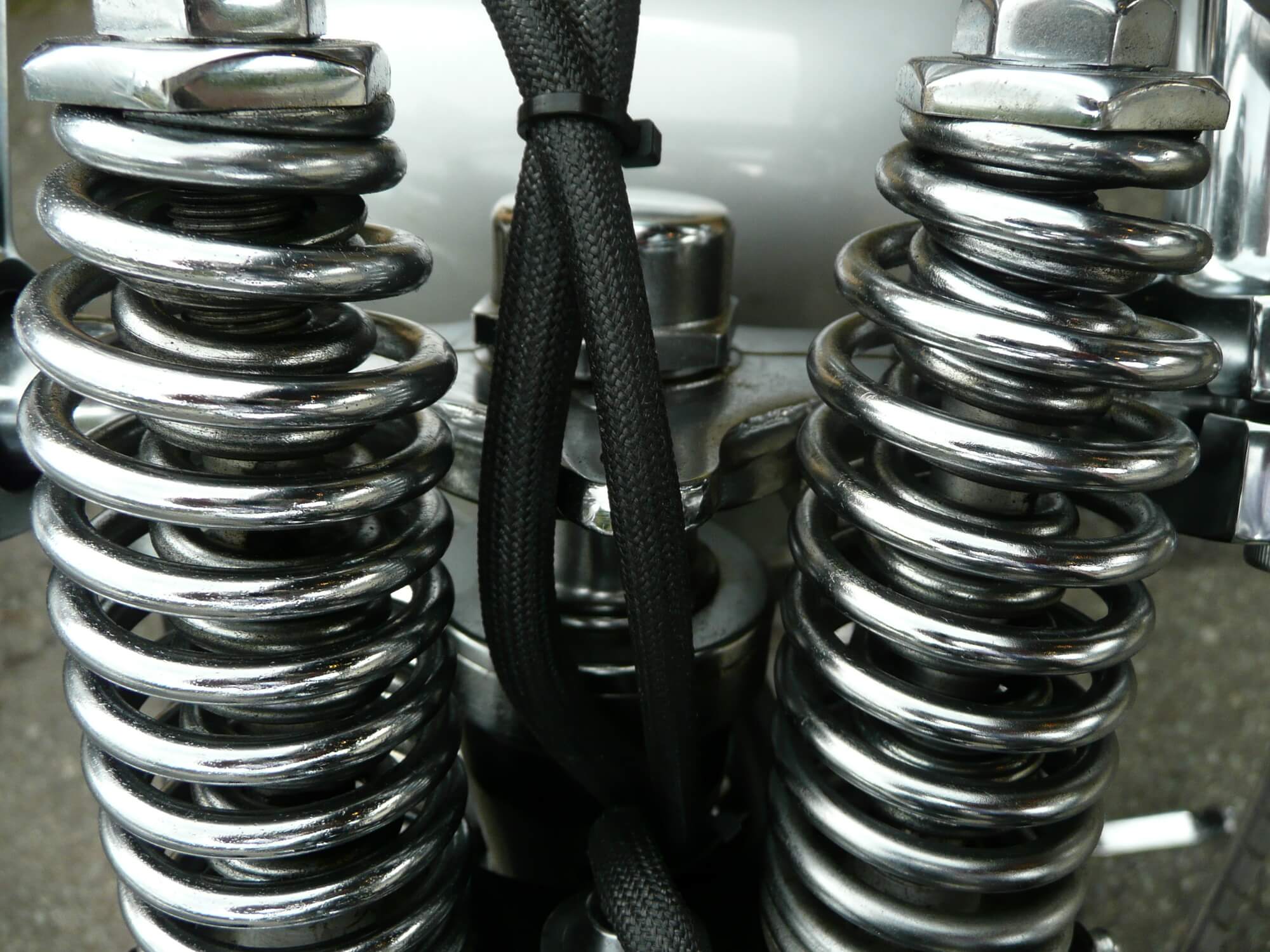 サスペンションを交換しないとどうなる？